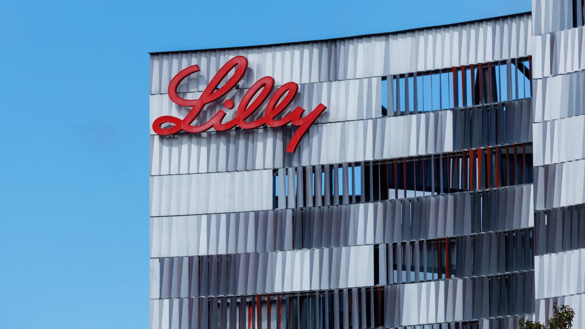 Eli Lilly quarterly estimates Surge on Explosive GLP-1 Demand featured image