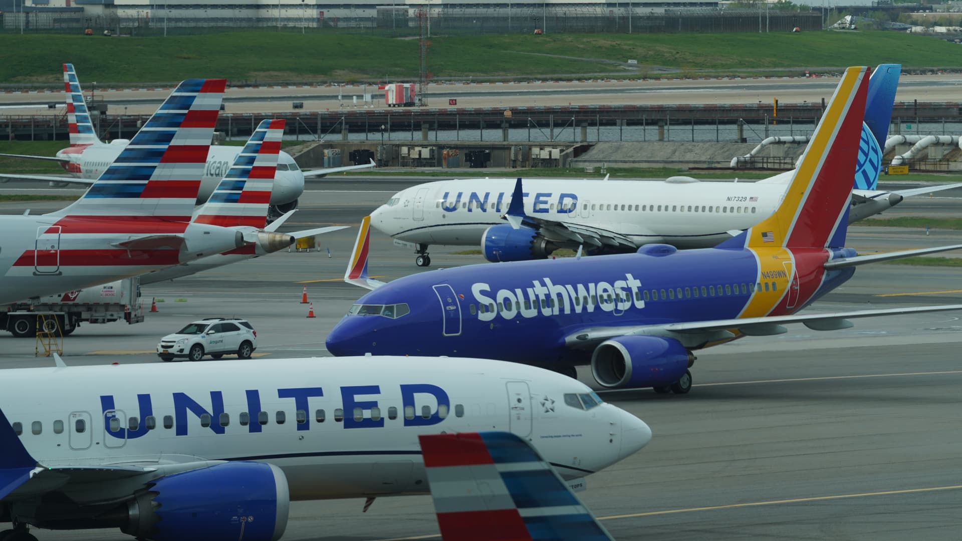 Expensive Flights: Airline Pricing Power Hits Record Highs Amidst Volatility featured image