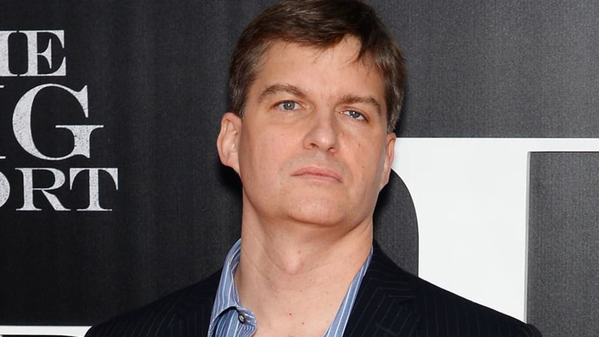 Michael Burry Warns of Major Top and 1987-Type Fall Amidst S&P 500 Rally