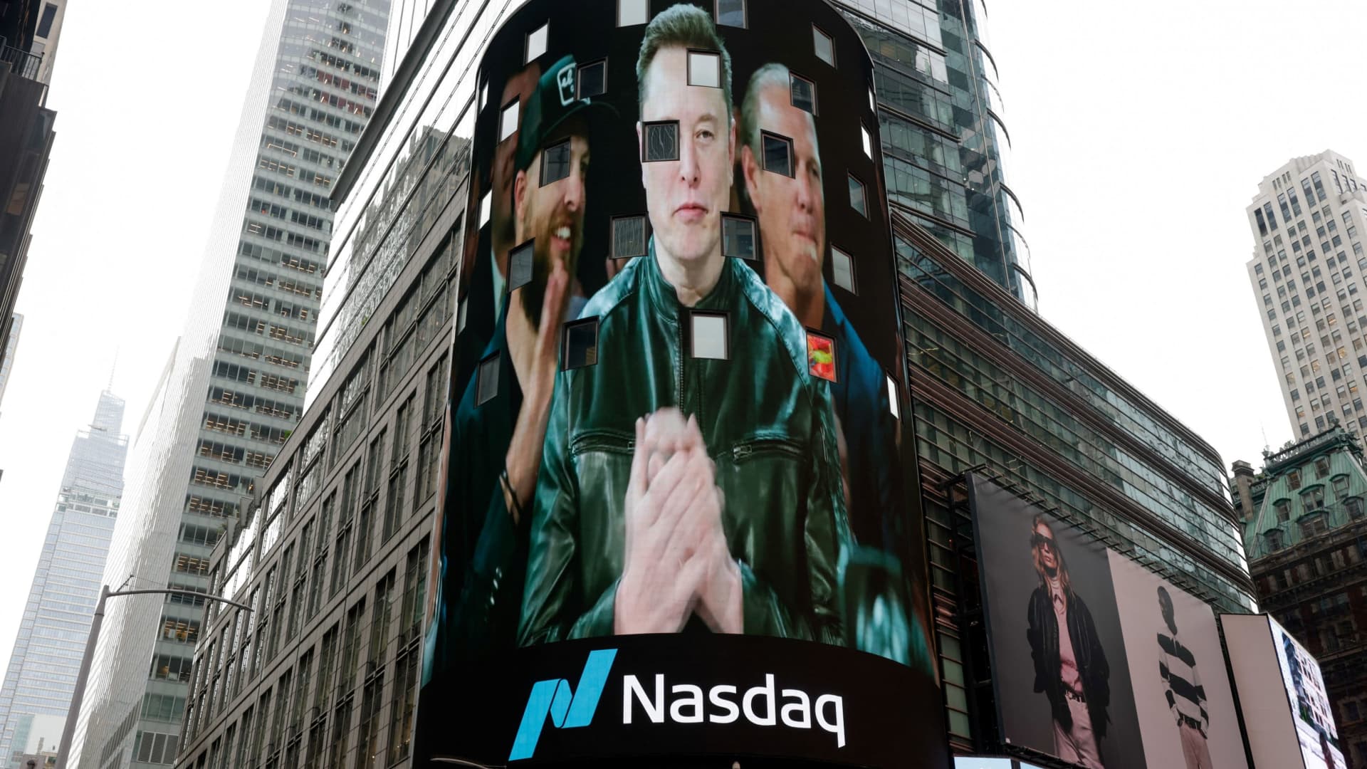 SpaceX Shares Drop 10% as AI Capex Surge Ignites Wall Street Debate featured image