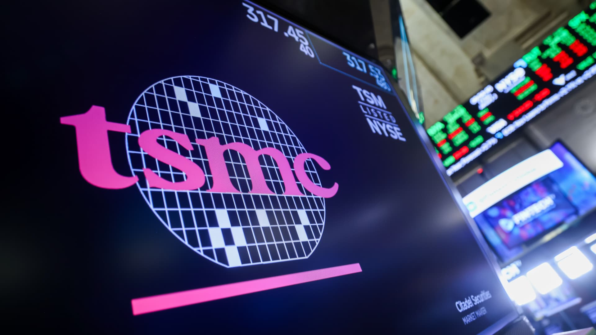 TSMC's Sales Surge: AI Demand Fuels Bullish Outlook Amid Sector Volatility