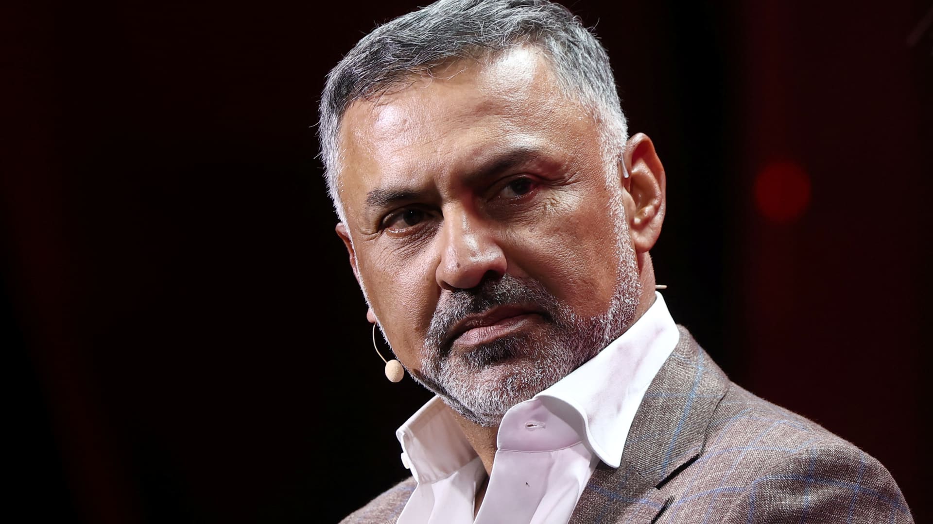 AI Slowdown Debate: Palo Alto CEO Calls It 'Unrealistic', Dismisses Extinction Threat featured image