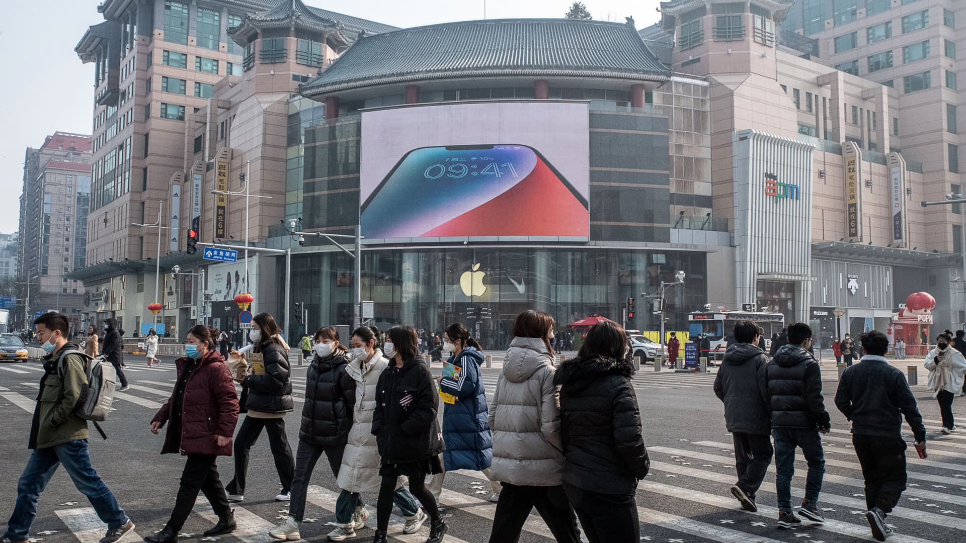 China's Retail Sales Disappoint, Pressure Mounts on Beijing featured image
