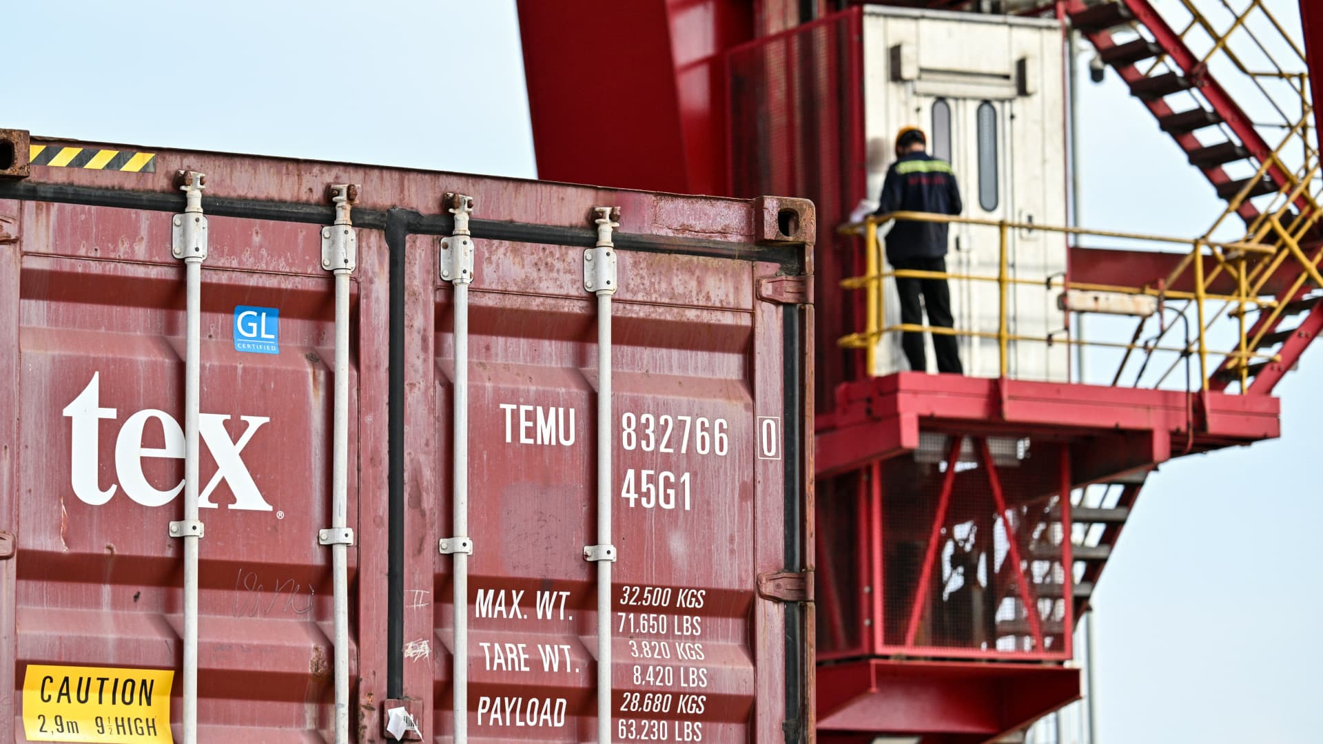 Chinas Self-Sufficiency: Reshaping Global Capital Flows Amid Trade Tensions