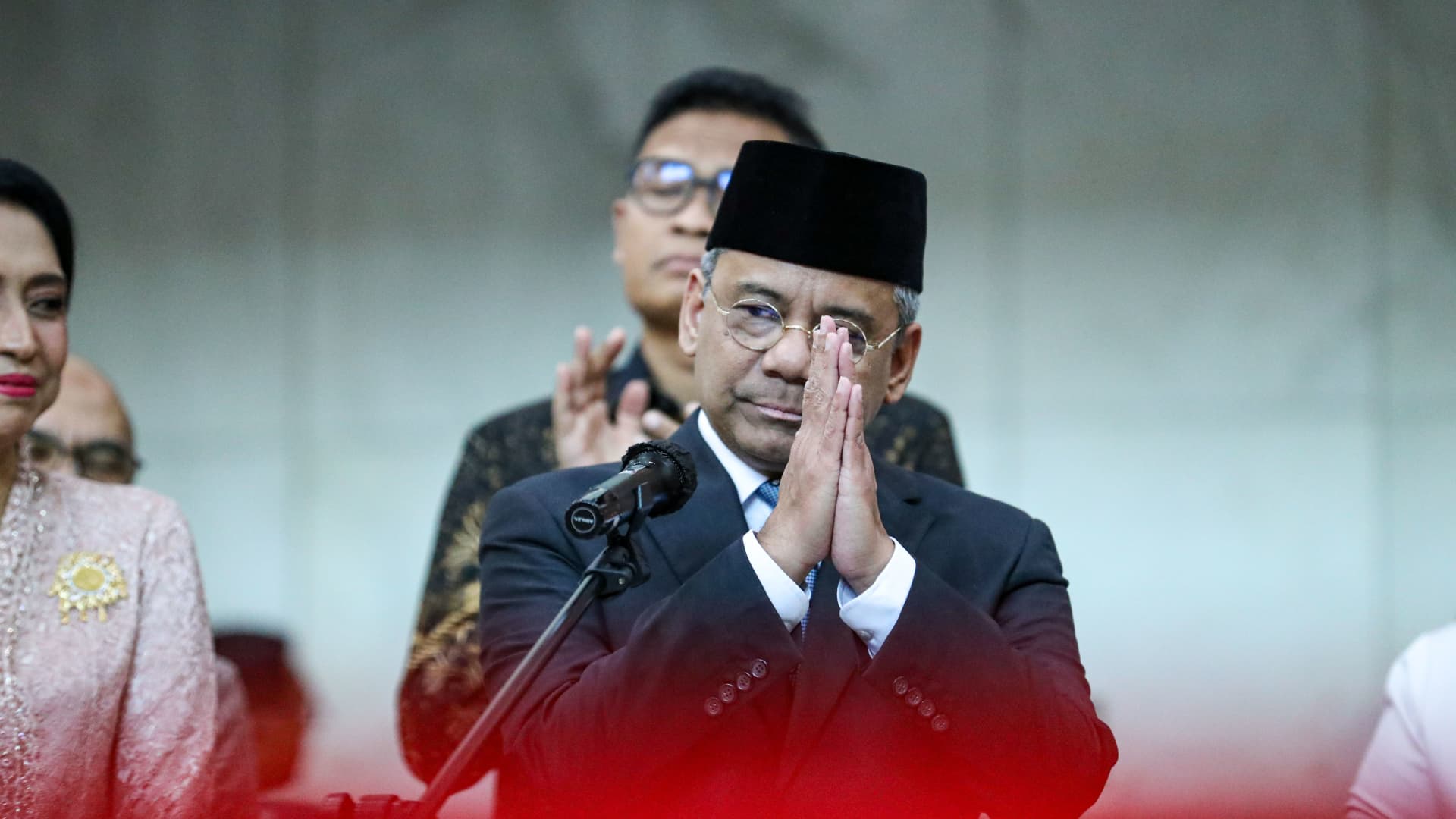 Fiscal Credibility: Indonesias New Minister Faces Uphill Battle for Stability