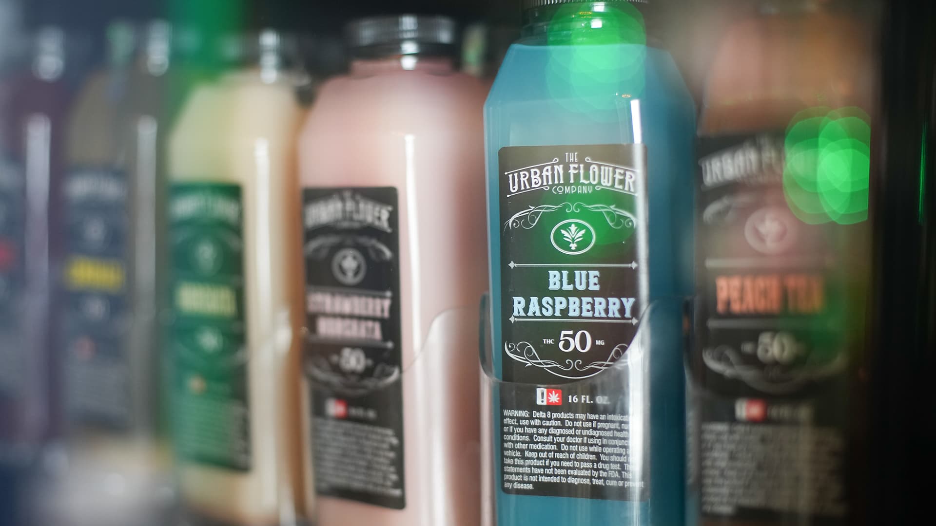 THC drinks Market Uncertainty: Congress Delays Hemp Ban Again, Fueling Industry Volatility