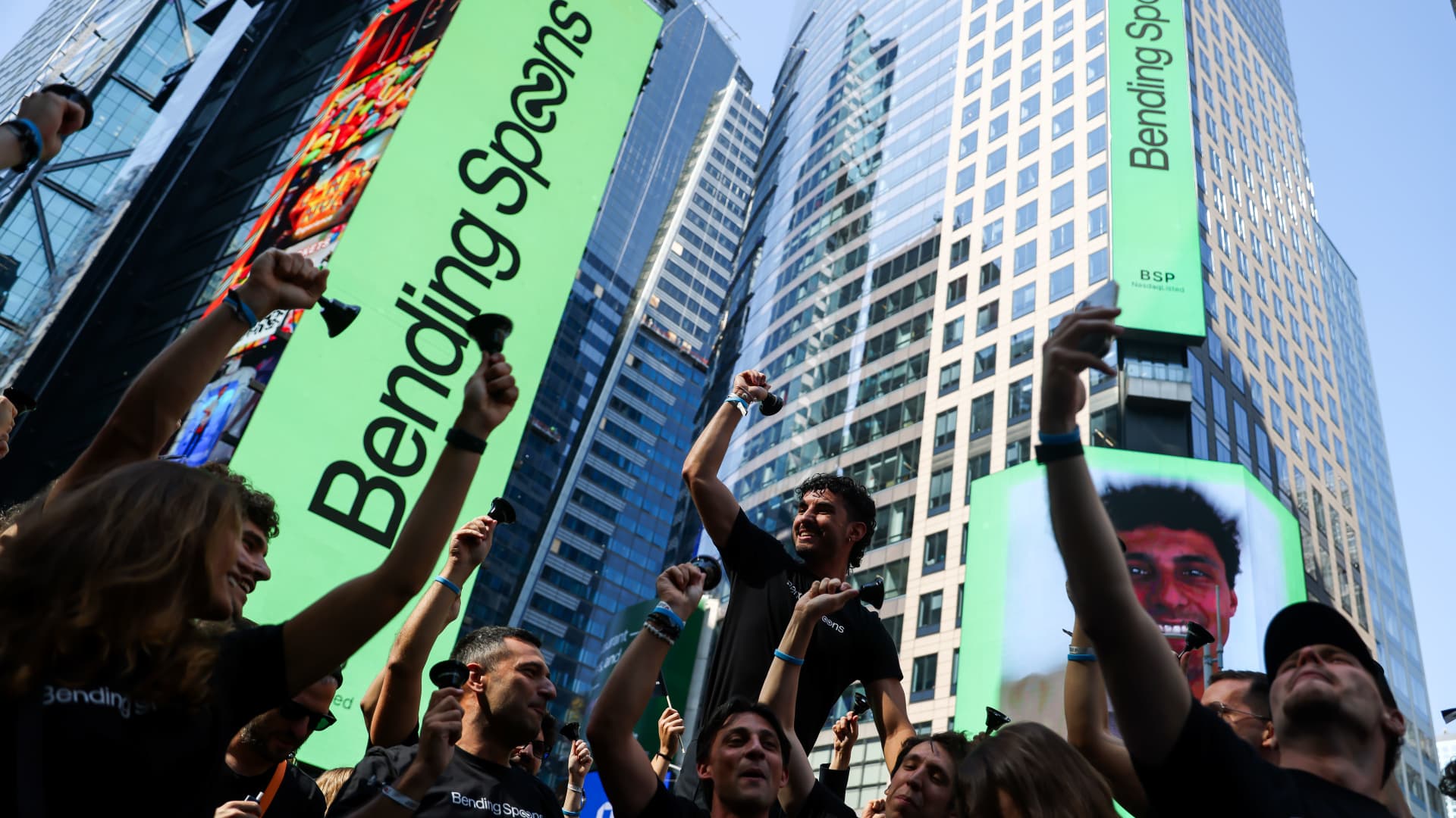 Bending Spoons: Growth Strategy as Berkshire Backs Software Castoffs featured image