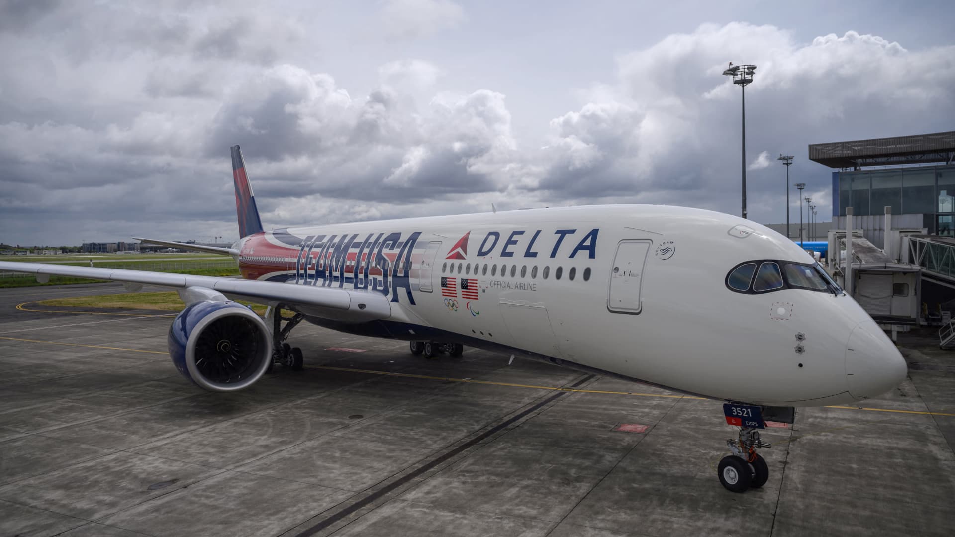 Saudi Arabia Flight Decision: Delta Weighs Safety Amid Regional Tensions featured image