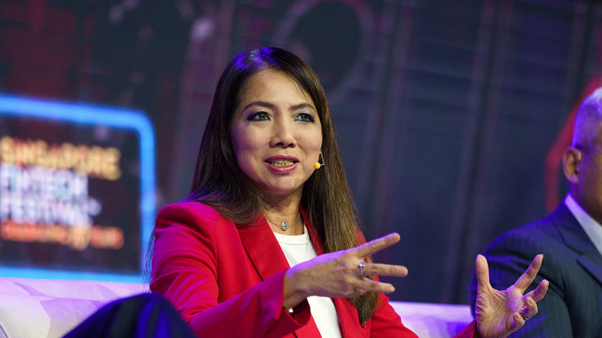 Singapore Haven: Stability Yields Opportunity Amid Global Volatility featured image
