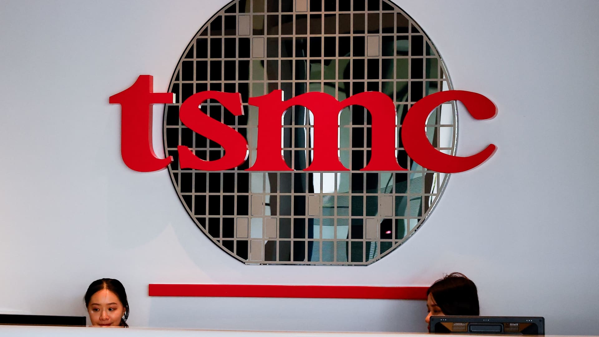 TSMC Record Profit: Unpacking the AI Booms Unrelenting Drive