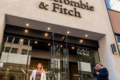 abercrombie-shares-soar-20-on-hollister-growth-strong-earnings-beat-scaled.jpg