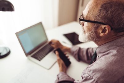 ai-and-older-workers-navigating-innovation-driven-career-shifts.jpg