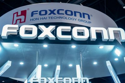 ai-demand-boosts-iphone-maker-foxconns-second-quarter-profit-by-27-beating-forecasts-scaled.jpg