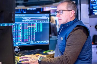 ai-funding-fears-rattle-wall-street-adjusting-for-alpha-and-preservation.jpg