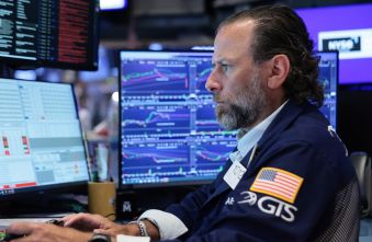 ai-trade-volatility-navigating-innovation-and-strategic-silicon-shifts.jpg