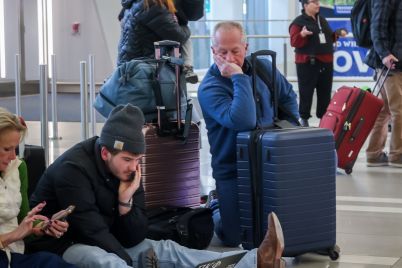 airlines-cancel-600-more-flights-but-disruptions-from-winter-storm-ease-heres-what-to-know-scaled.jpg