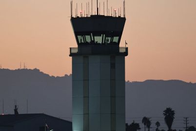 airlines-tell-passengers-to-prepare-for-delays-as-government-shutdown-continues.jpg