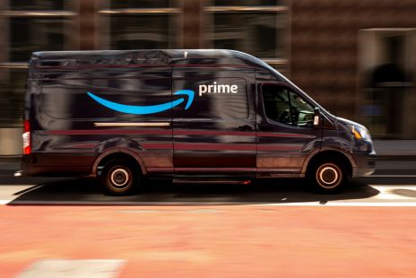 amazon-market-cap-soars-past-3-trillion-alpha-generation-in-tech.jpg
