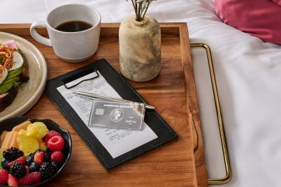 american-express-credit-card-provider-to-the-wealthy-wants-even-more-high-spenders.jpg