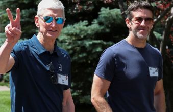 apple-market-cap-a-5-trillion-innovation-benchmark.jpg
