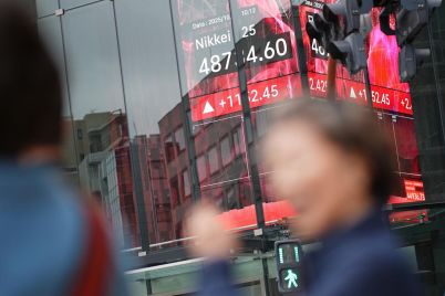 asian-markets-extend-gains-with-chinese-shares-up-more-than-1-after-wall-street-rally.jpg
