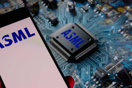 asml-sales-forecast-soars-alpha-opportunity-in-ai-chip-boom.jpg