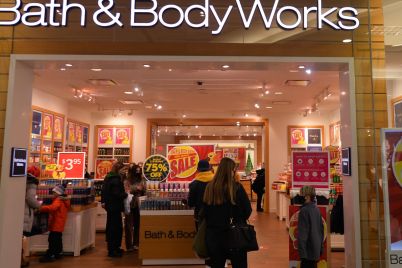 bath-body-works-stock-plunges-as-retailer-misses-third-quarter-earnings-announces-turnaround-plan-scaled.jpg
