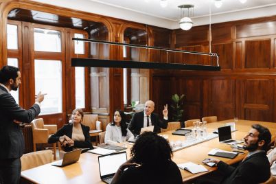 battle-for-talent-at-family-offices-boosts-incentive-plans-and-pay-scaled.jpg