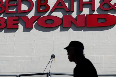 bed-bath-beyond-replaces-ceo-as-retailers-sales-plummet-scaled.jpg