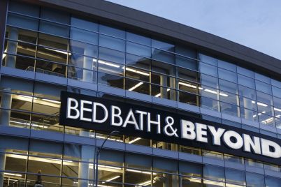 bed-bath-beyond-says-it-will-share-its-comeback-strategy-next-week-scaled.jpg