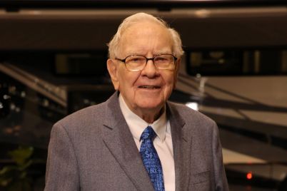 berkshire-hathaway-takes-control-of-lng-facility-as-buffett-ups-bet-on-energy-infrastructure.jpg