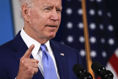 biden-shows-plan-to-address-major-financial-risks-posed-by-climate-change-scaled.jpg