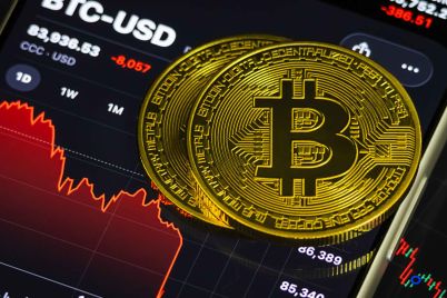 bitcoin-risk-high-conviction-holders-capitulate-as-price-hits-new-lows.jpg