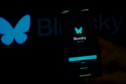 blueskys-strategic-pivot-reddit-inspiration-for-decentralized-social.jpg