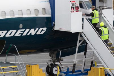 boeing-shares-tumble-9-after-panel-blows-out-midflight-faa-grounds-dozens-of-737-maxes-scaled.jpg