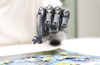 brain-computer-interfaces-the-innovation-race-between-invasive-implants-and-wearables.jpg