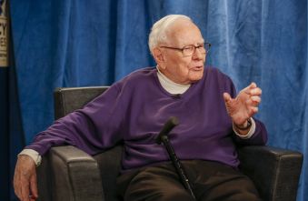 buffetts-annual-donations-shift-a-47-billion-philanthropic-rethink.jpg