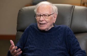 buffetts-charitable-giving-shift-a-47-billion-capital-redirection.jpg