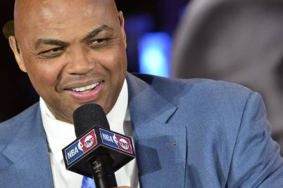 charles-barkley-commits-to-staying-at-warner-bros-discoverys-tnt-sports-no-matter-what-happens-to-nba-scaled.jpg