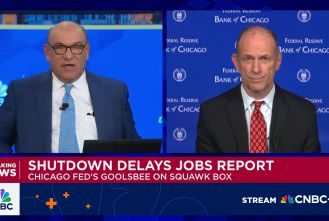 chicago-fed-president-goolsbee-a-little-wary-about-cutting-interest-rates-too-quickly.jpg