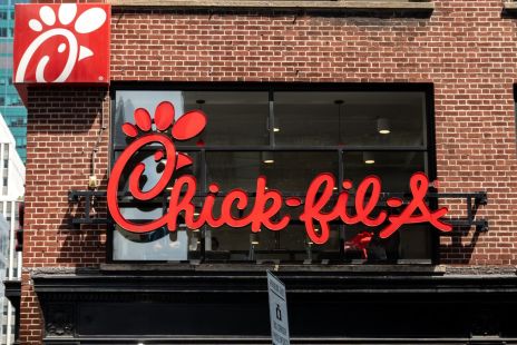 chick-fil-as-unwavering-family-strategy-fuels-expansion-and-market-leadership.jpg