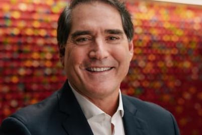 coca-cola-taps-coo-henrique-braun-to-replace-james-quincey-as-ceo-in-2026.jpg