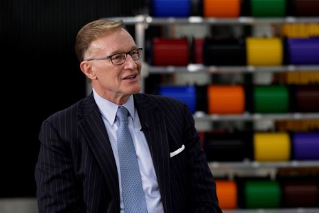 corning-innovation-fuels-amazon-ai-data-centers-with-billions.jpg