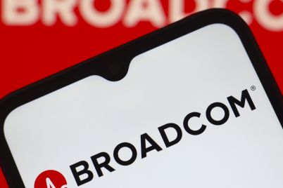 cramer-says-broadcom-is-a-buy-for-new-investors-apple-stocks-less-treacherous-scaled.jpg