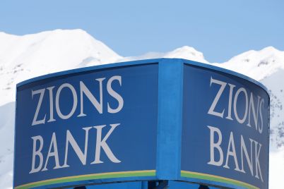 credit-concerns-reach-european-markets-as-bank-stocks-slide-2-8-scaled.jpg