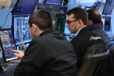cryptos-second-wave-of-etfs-arrives-investors-snap-up-new-solana-offering.jpg