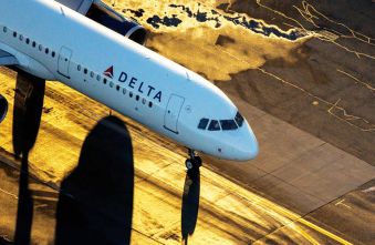 delta-air-lines-forecast-warning-signals-on-2026-outlook-amid-fuel-volatility.jpg