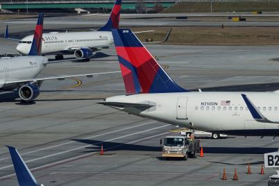 delta-air-lines-gives-staff-another-5-raise-hikes-starting-wages-to-19-an-hour-scaled.jpg