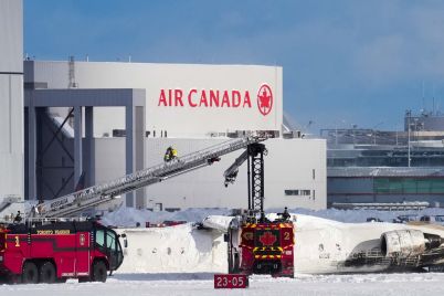 delta-plane-crashes-on-landing-at-toronto-airport-injuring-at-least-18-scaled.jpg