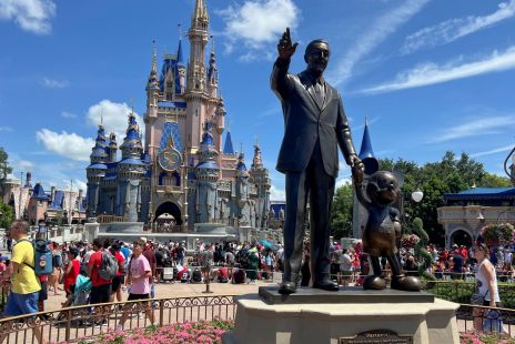 disney-parks-defy-tourism-slowdown-with-record-10b-growth-strategy.jpg